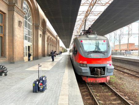035 Arrive Yerevan station